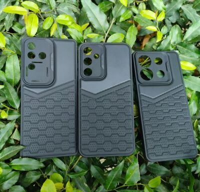 IMPORTED SILICON SOFT ANTI-SLIP PHONE COVER : BLACK